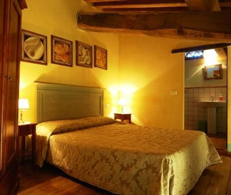 Agriturismo Podere La Marronaia Сан-Джиминьяно Номер фото